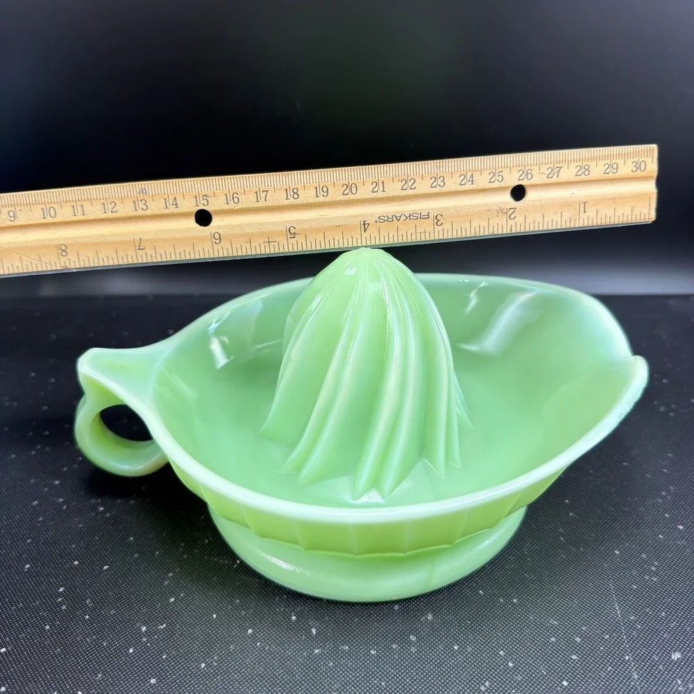 Vintage Jadeite Glass Citrus Juicer Reamer Green Milk Glass Ribbed 8 Inch